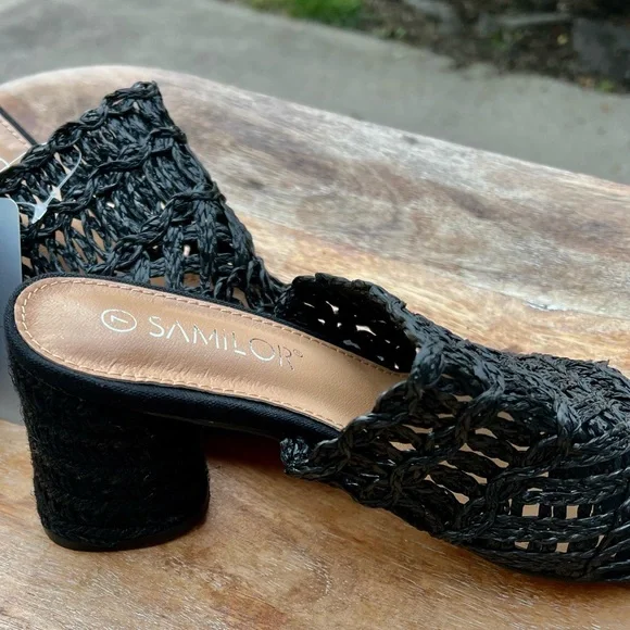 NWT Size 7 slides black - Picture 4 of 4